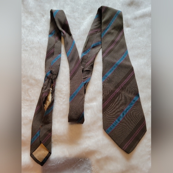 Authentic Vintage Gucci Necktie 100% Silk Tie Brown Rare Luxury Read Desc - Picture 14 of 15